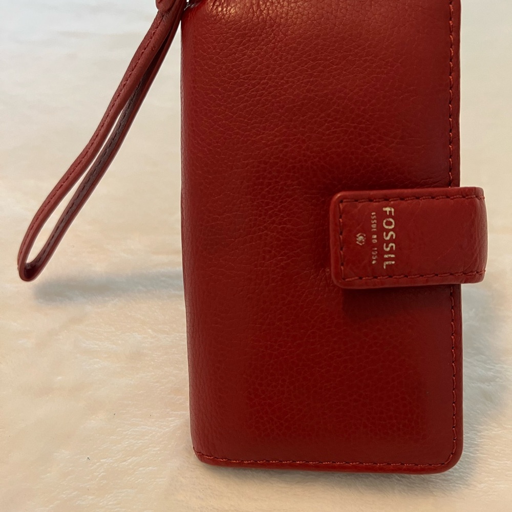 Fossil Red Wine Wrislet Wallet